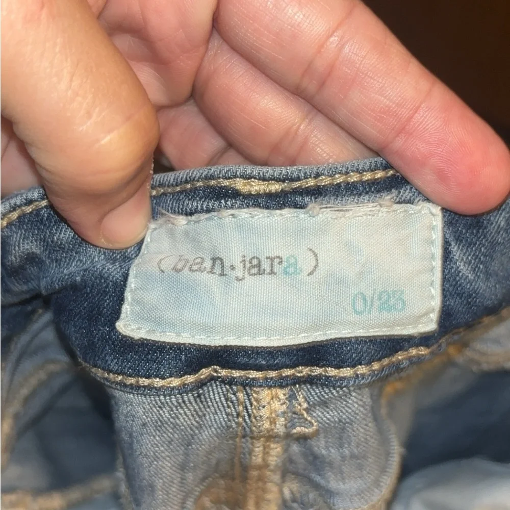 Size 1 jeans - Picture 3 of 6